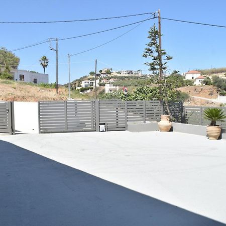 Romantic Corner Maisonette Houses Stalos Exterior photo