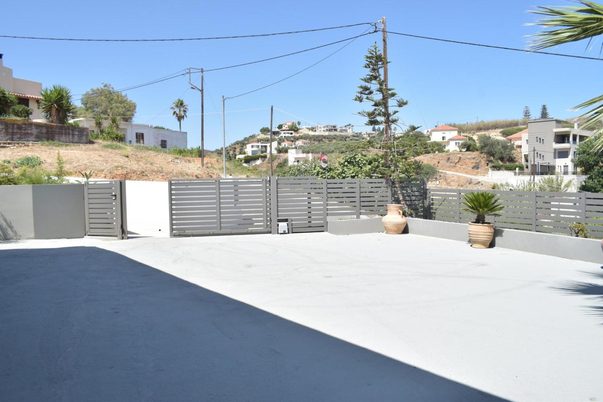 Romantic Corner Maisonette Houses Stalos Exterior photo